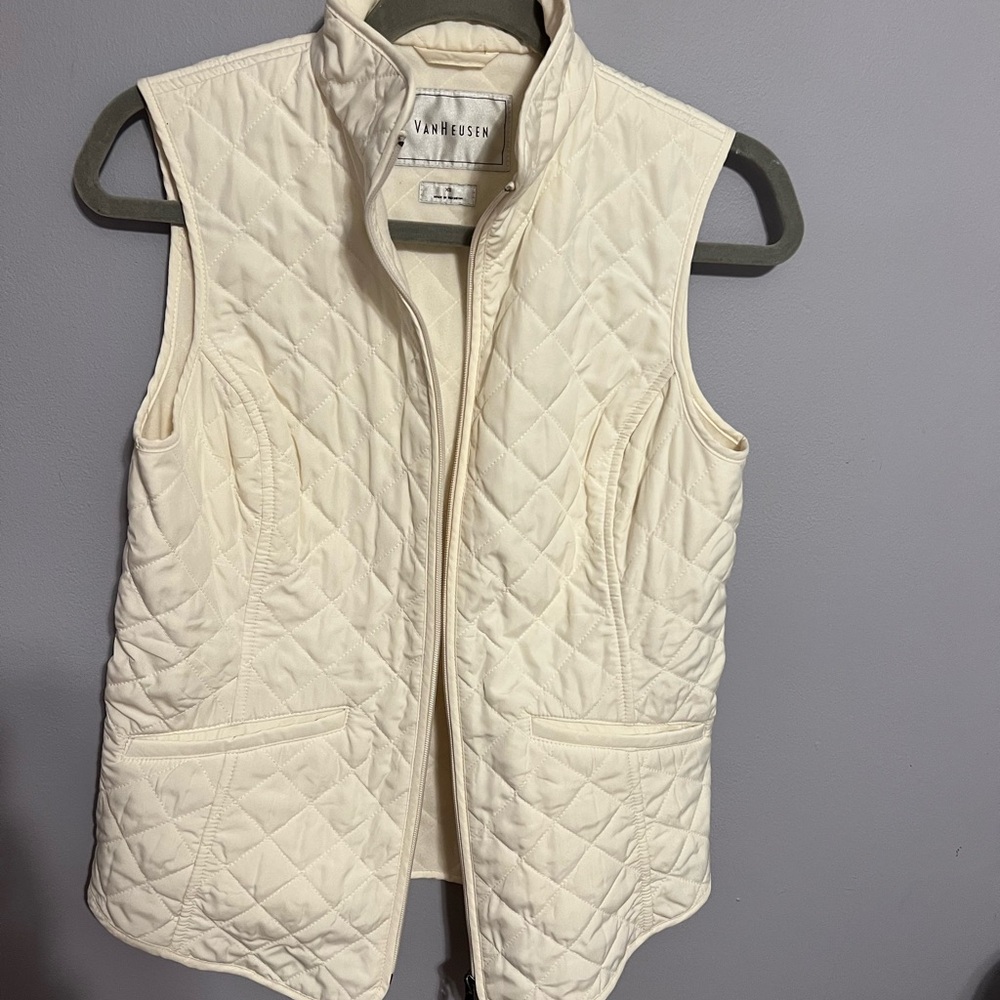 Van Heusen Women's Ivory Quilted Vest